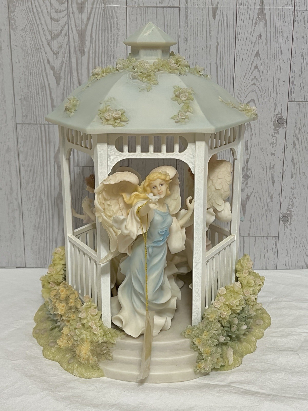 SERAPHIM CLASSICS 2003 MEMBERS ONLY ANGEL SCULPTURE FRIENDSHIP GARDEN RARE WOW!