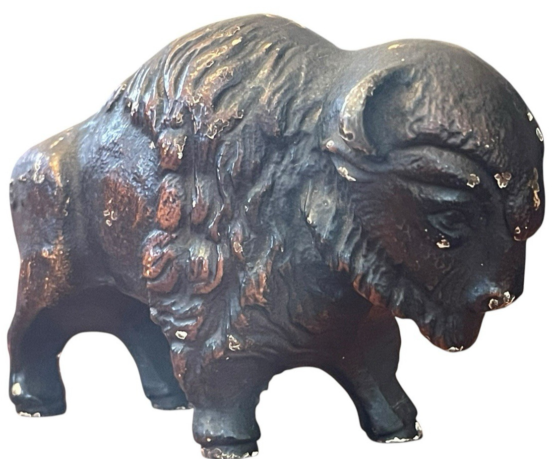 BUFFALO TANK BT CAST IRON BISON BUFFALO FIGURINE PAPERWEIGHT BETHLEHEM STEEL 5″