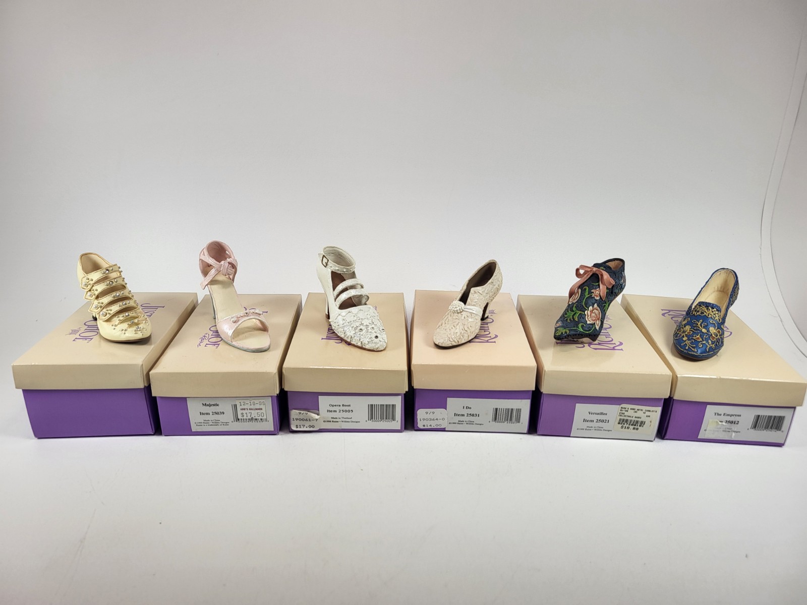 Lot of 6 Just the right shoe 1999 Raine Williams design