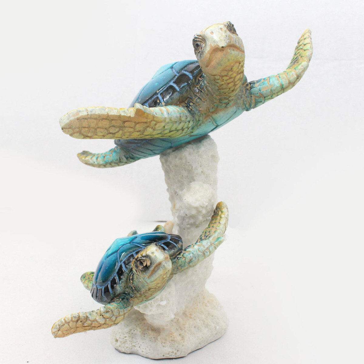 Sea Turtles on Coral (Blue) – WW-346B