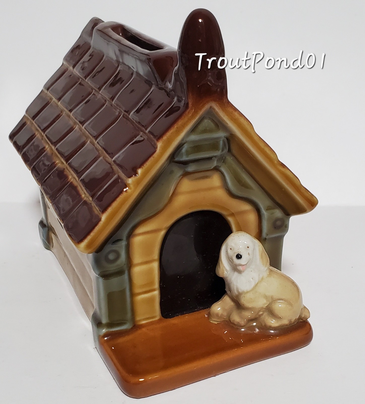 Wade Whimsie-Land Puppy Dog House 1987 Kennel Figurine Money Box Piggy Bank