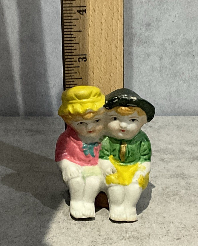 Ceramic Bisque Shelf Sitter Couple Figurine Original Wooden Block Occupied Japan