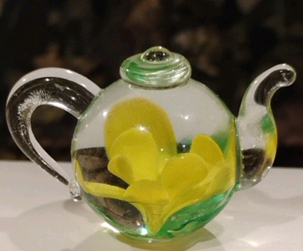 Mini Glass Teapots w Blue, Yellow, Green, White, Red and Pink(no handle) Flowers