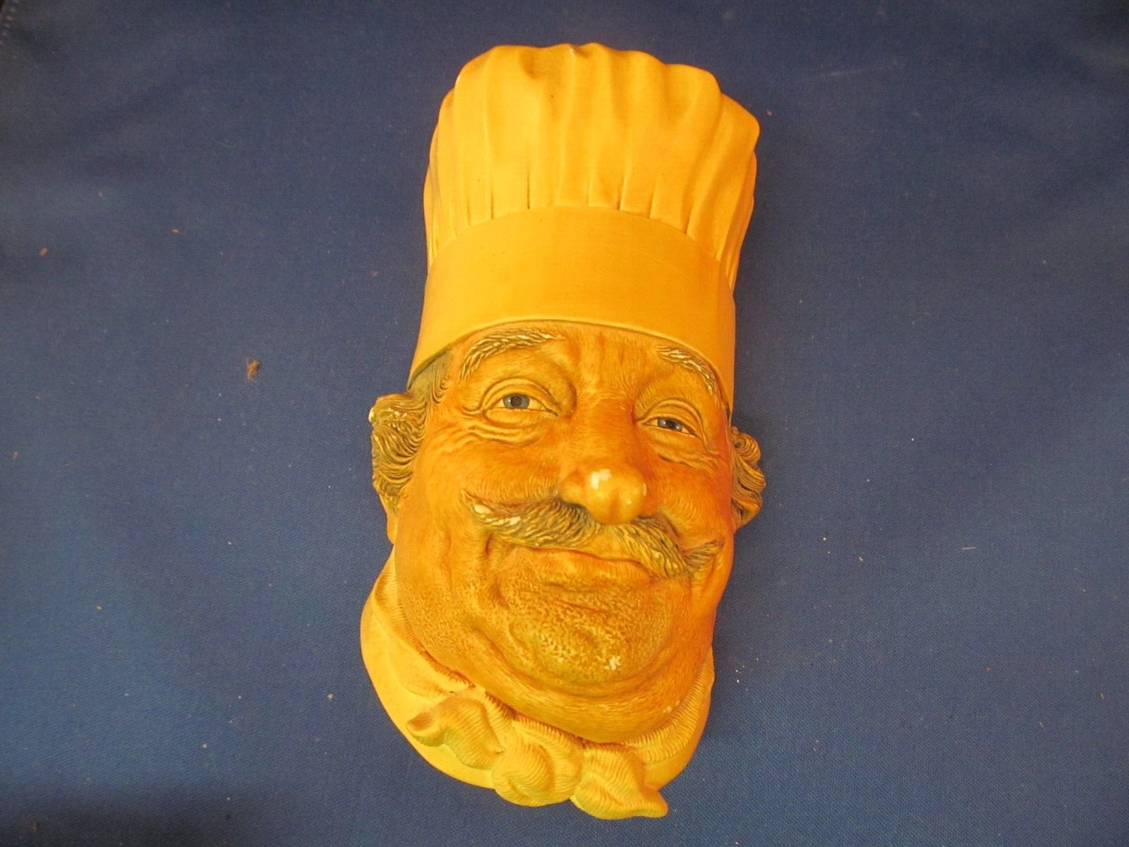 1969 5 1/2″ BOSSONS CHALKWARE CHEF HEAD WALL HANGING FIGURINE MADE IN ENGLAND