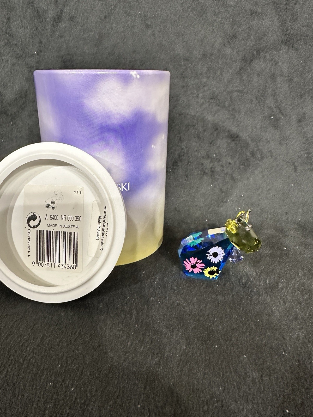 Swarovski “Flower Power Mo” Crystal Cow W/ Box 1143436. Perfect Condition