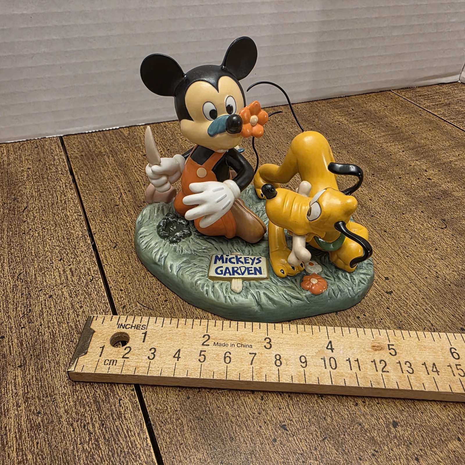 Disney Mickey Mouse Blooming Friendship PLUTO GARDEN FIGURE FIGURINE ENESCO EUC