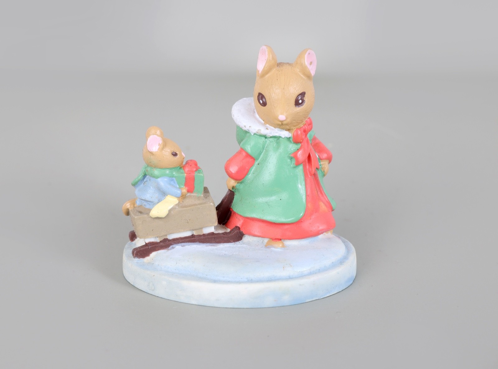 Vintage Avon Forest Friends ” Sleigh Ride” Mini Mice Figurine Christmas Holiday