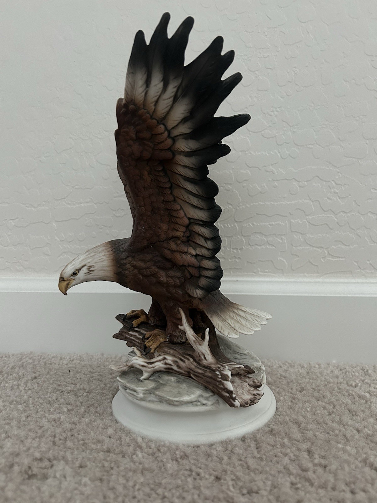 Homco Masterpiece Bald Eagle Porcelain Figurine Matte Landing Pose Handpainted