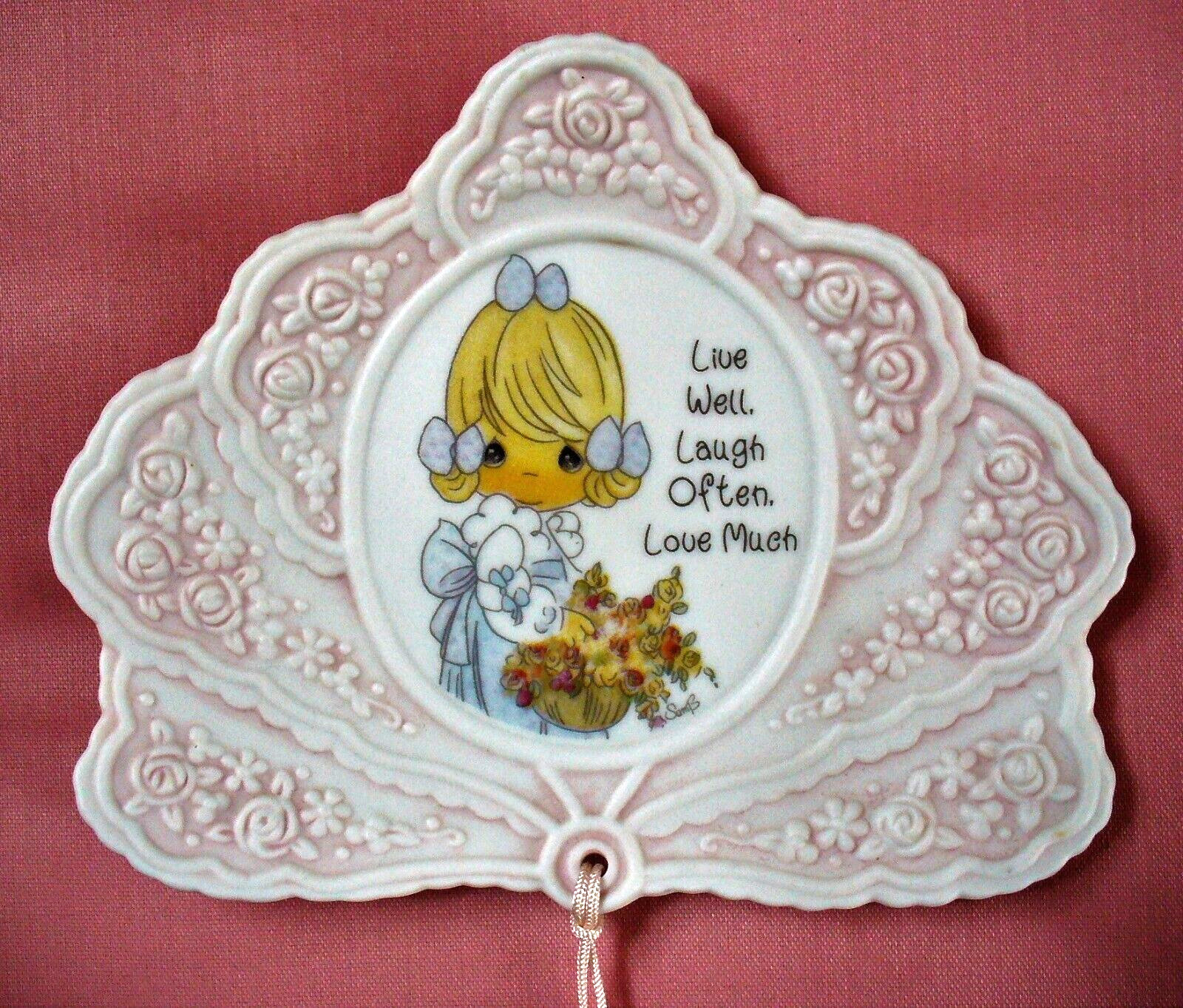 1994~PRECIOUS MOMENTS~Embosed~Collector Plate~Live Well~Laugh Often~Love Much~EC