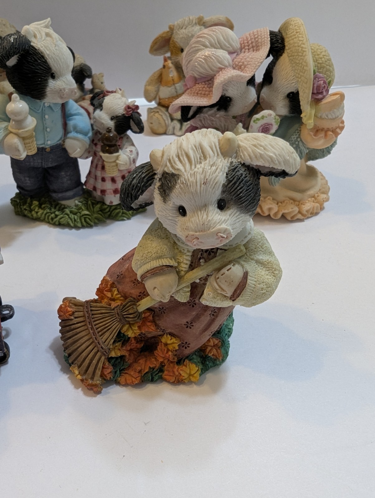 VTG Lot Of 10 Enesco Mary Moo Moos Mixed Years 1993-2003 Figurines