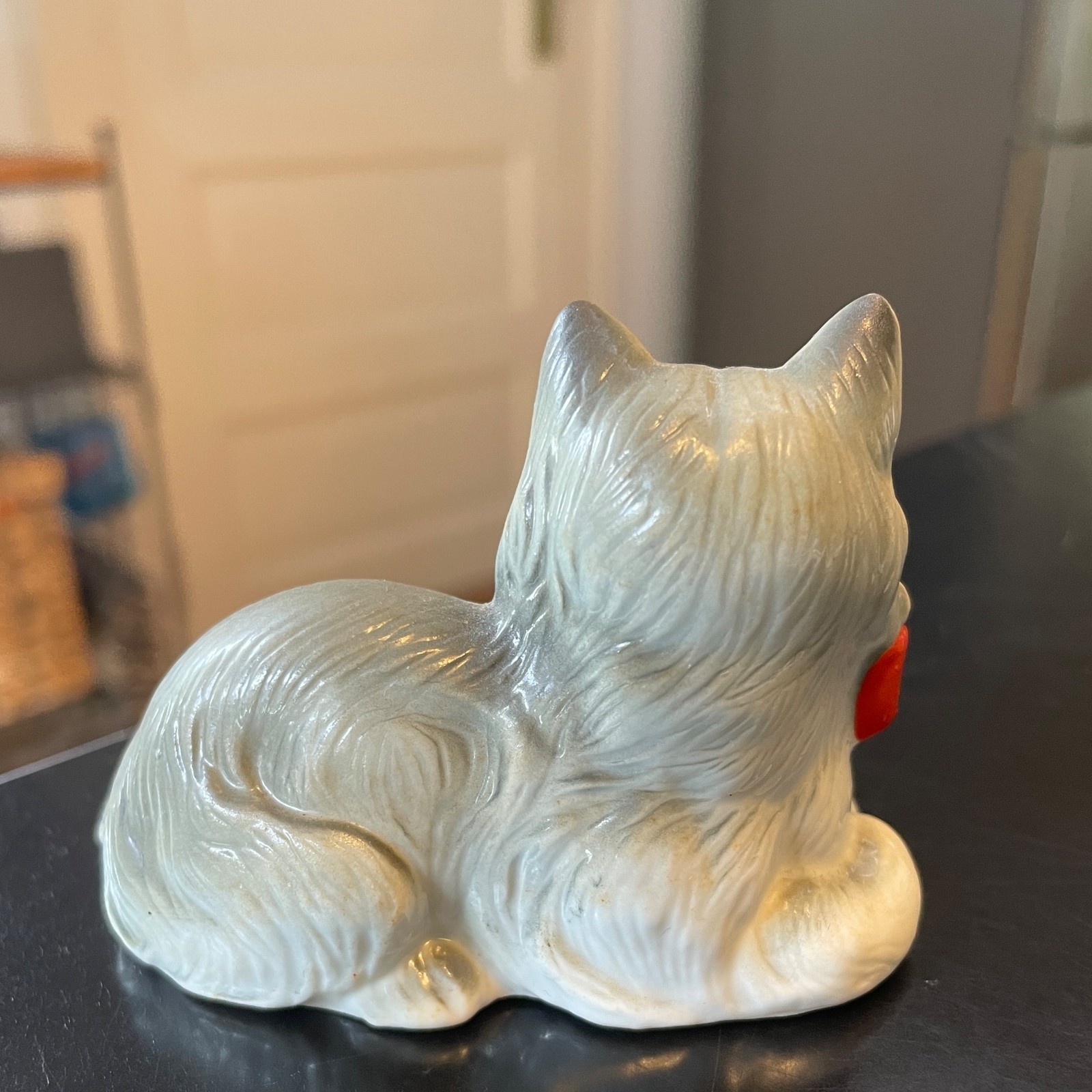 3.25″ Bone China Gray Cat w Red Ribbon Cats of Character Danbury Mint Collection