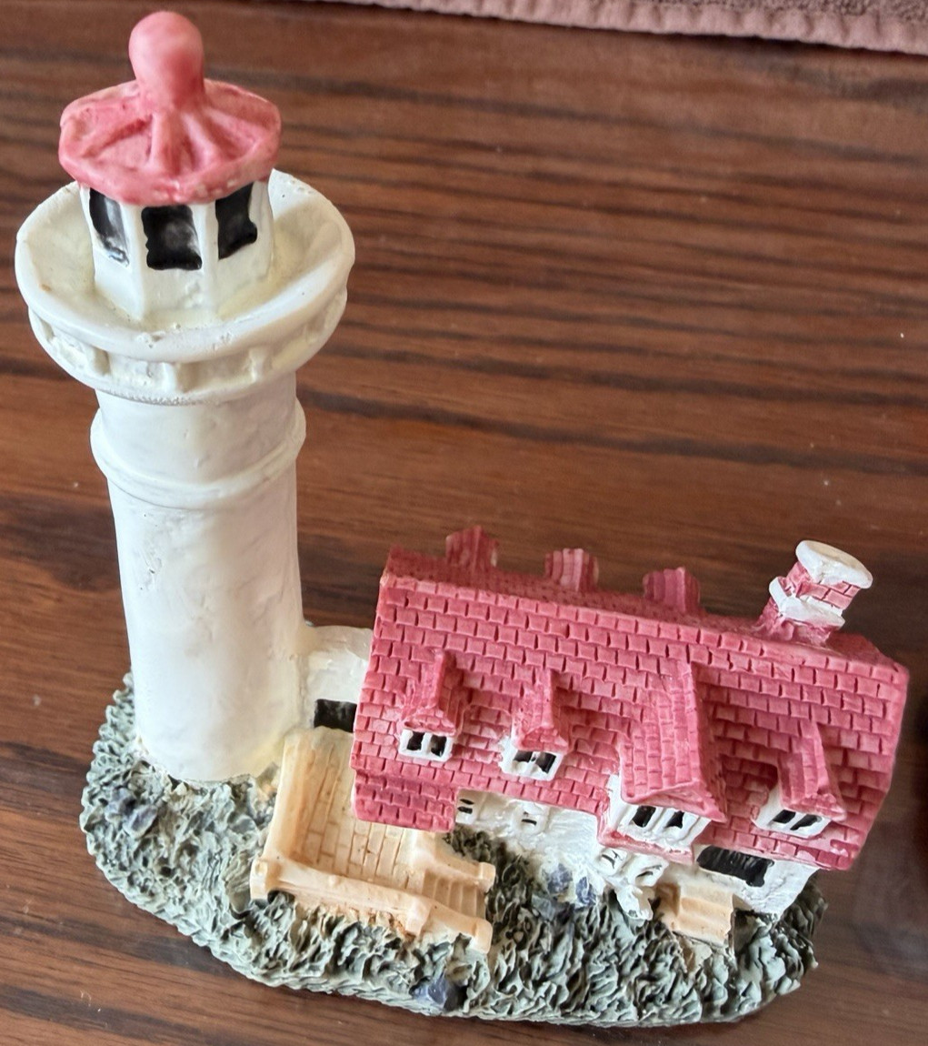 2 Lighthouses Spoontiques Cape Neddick ME Nubble Limited Edition & Unknown MINT!