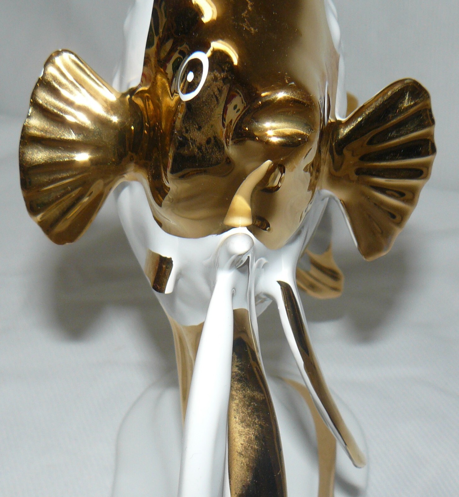 Porcelain Angel Fish Italy Statue 10×9″ W/ Flaw White 24k Gold Trim