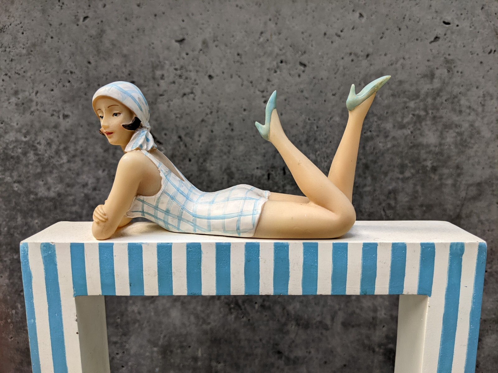 Retro Bathing Beauty Roaring 20’s Style Figurine Sunbathing – Glass backed Frame