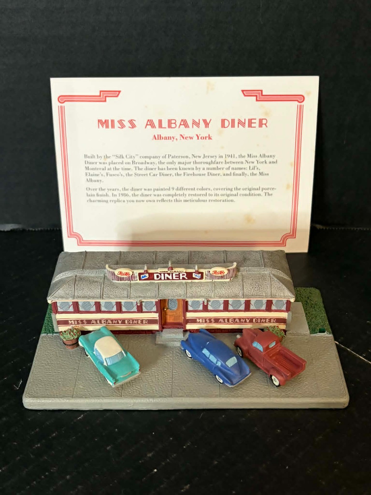DANBURY MINT CLASSIC AMERICAN DINERS MISS ALBANY DINER NEW YORK NY STATUE