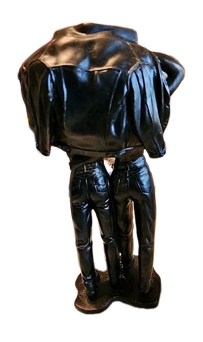 Vtg Avery 1995 Lovers Kissing Under Bomber Jacket nice heavy item 1 lb