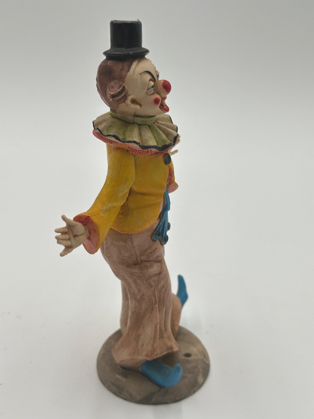 Fontanini Clown Wearing Suspenders 7.75″ Tall Made In Italy Hand Painted Vintage