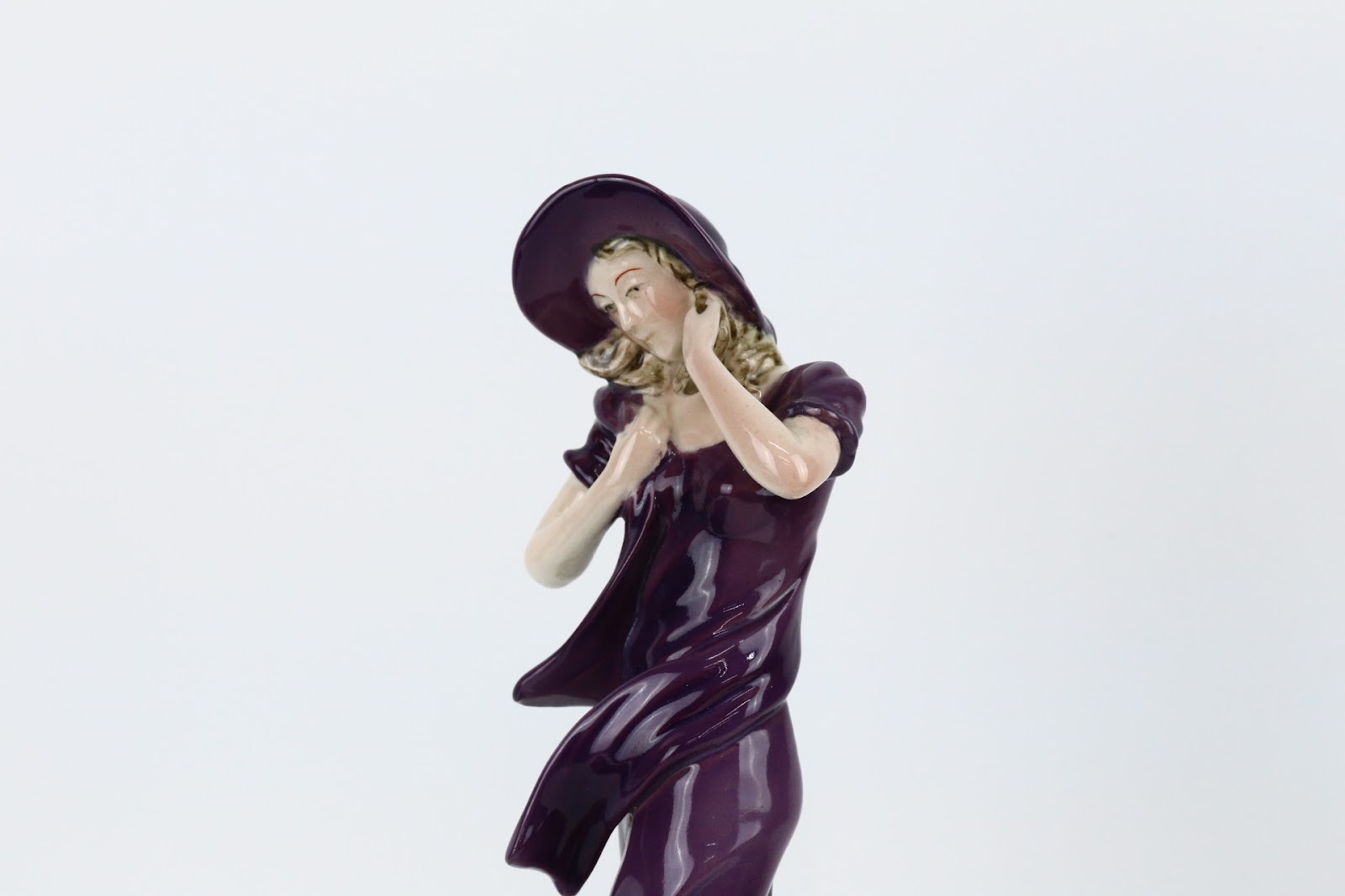 Friedlaender, Belmuth & Stiefler (?) Czechoslovakia Purple Lady Figure