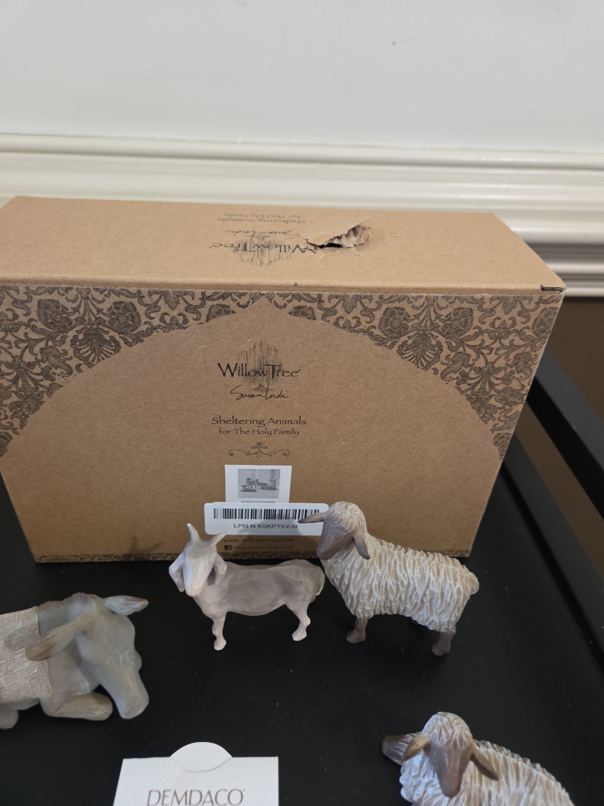4-Willow Tree Sheltering Animals for The Holy Family Nativity NEW IN OPEN BOX