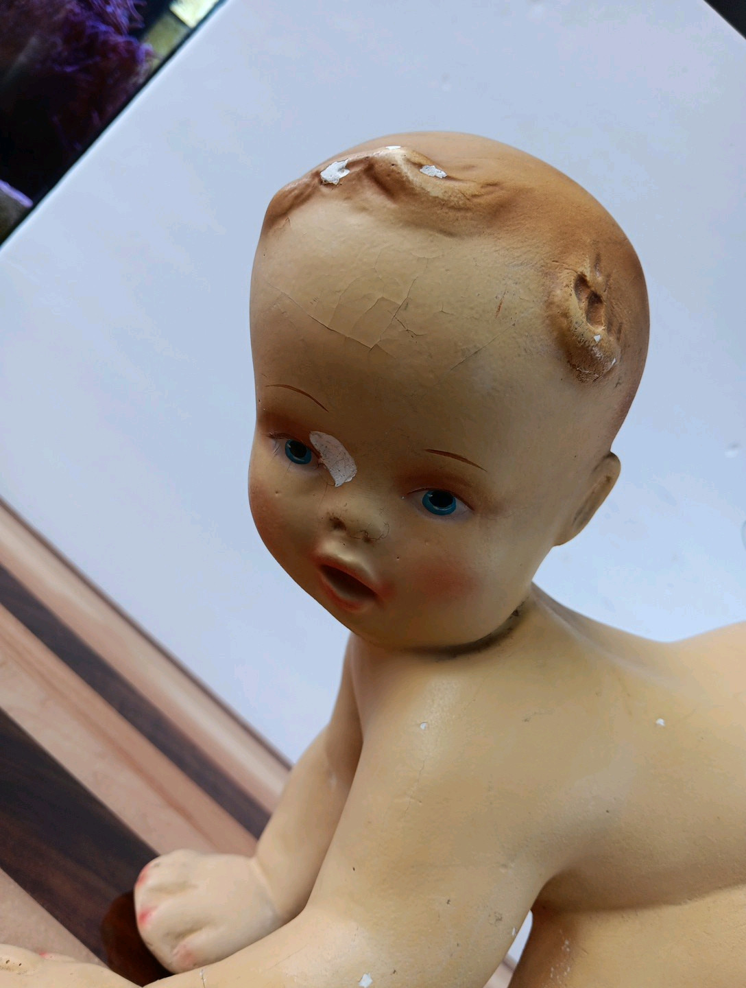 VTG RARE 40s 50s Glass Display Stand Chalkware Plaster Baby 10.5″ Display Diaper