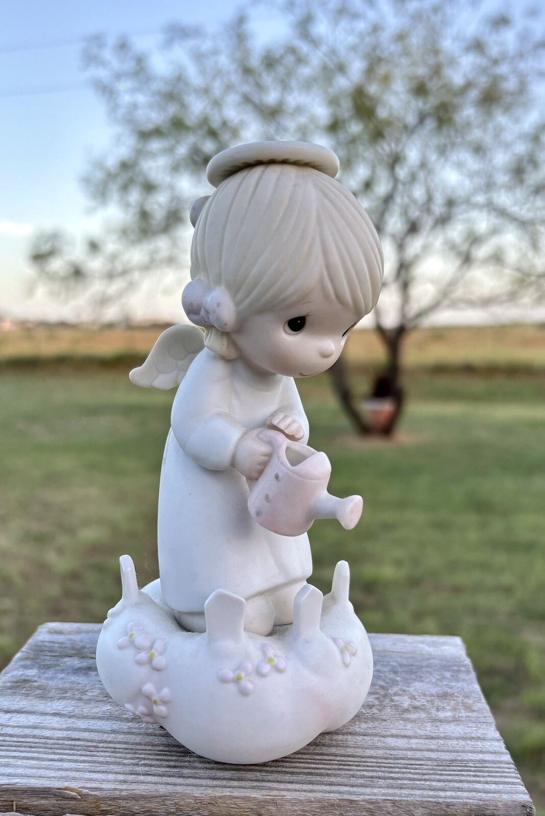 Precious Moments Sending You A Rainbow 1982 Jonathon And David Figurine E-9288