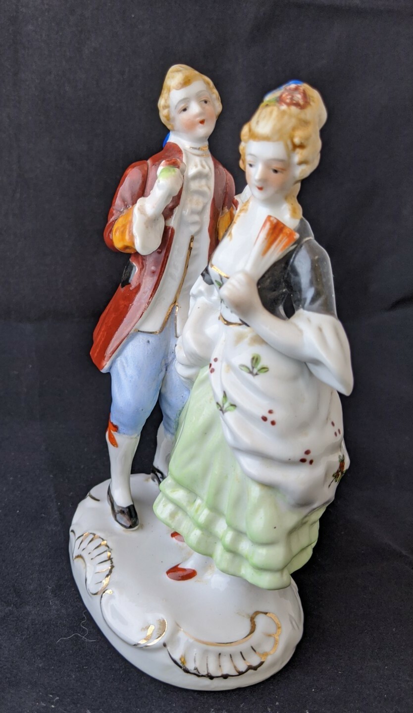 Man and Woman Lady Figurine (G)