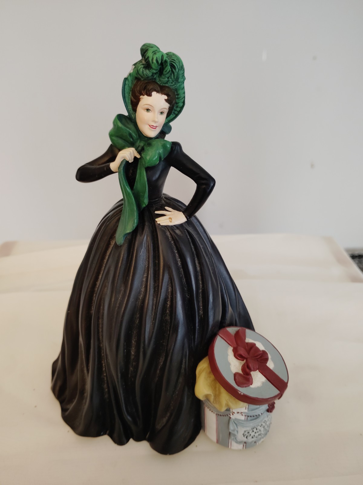 Gone With The Wind Scarlett O’Hara Music Box Green Parisian Bonnet