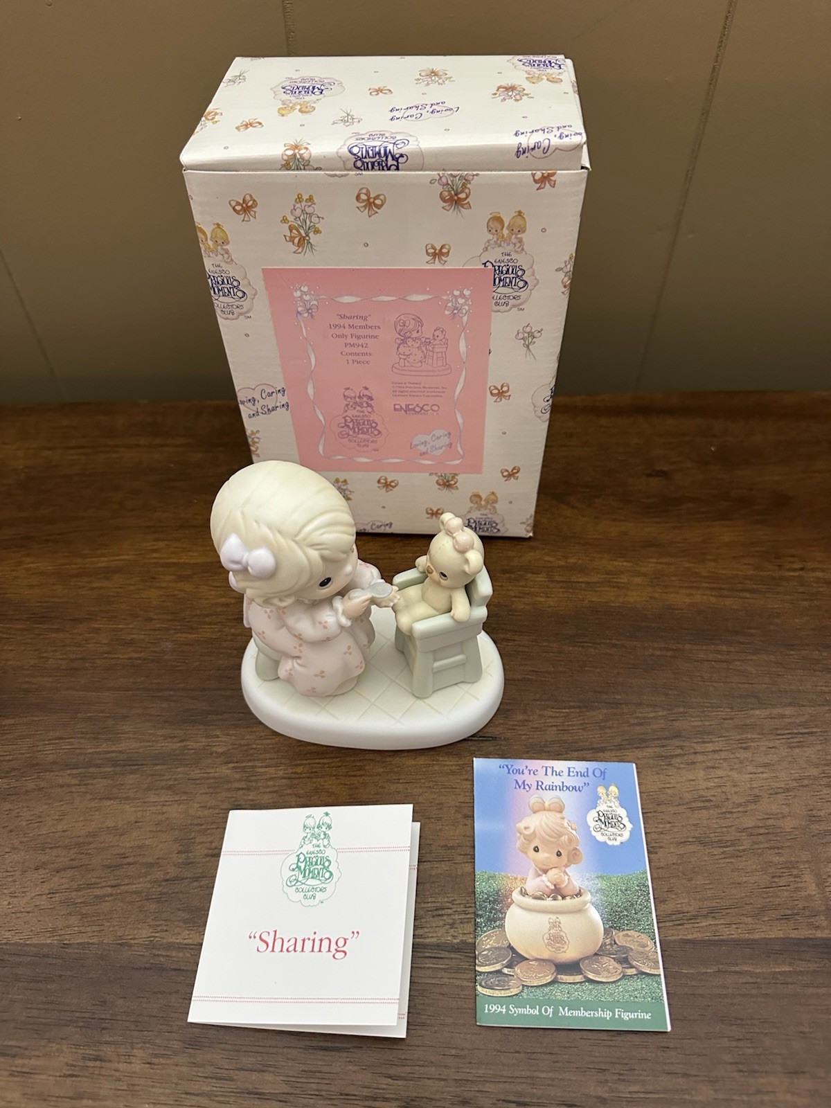 Precious Moments 1994 Members Only Figurine PM942 “Sharing” NIB