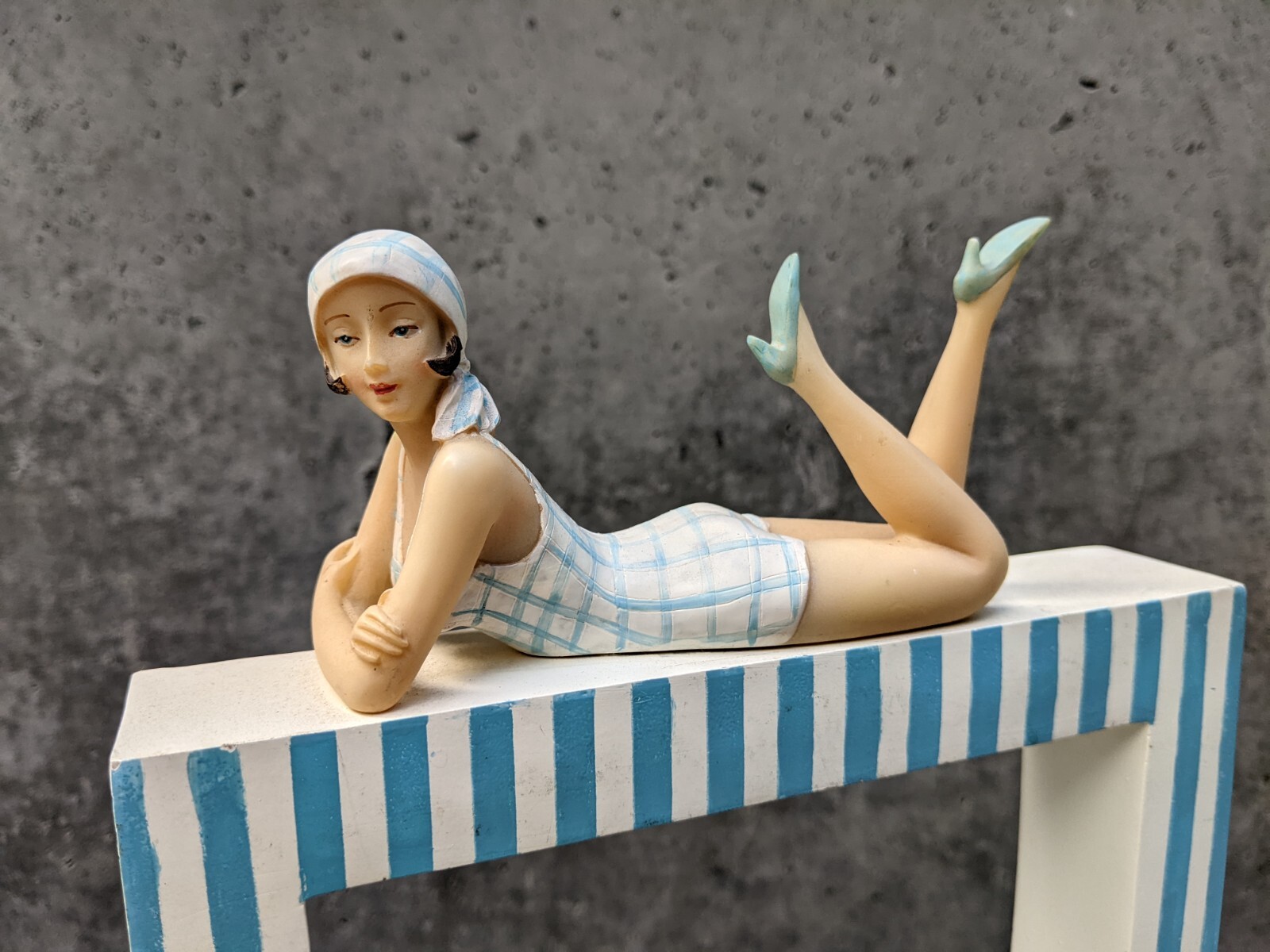 Retro Bathing Beauty Roaring 20’s Style Figurine Sunbathing – Glass backed Frame
