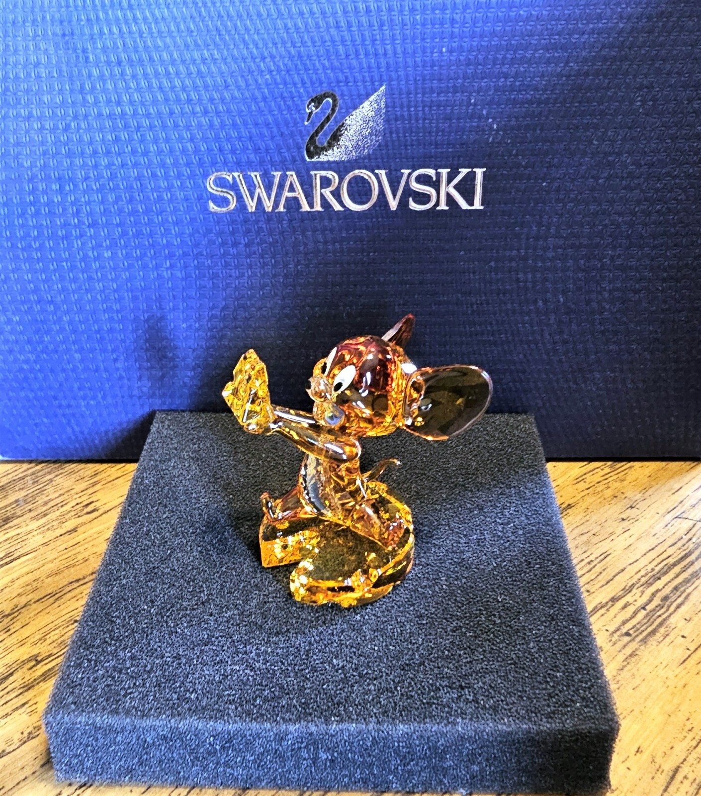 🐭 Swarovski Crystal 2021 Warner Bros. Show, “Jerry the Mouse” Figurine, NIB