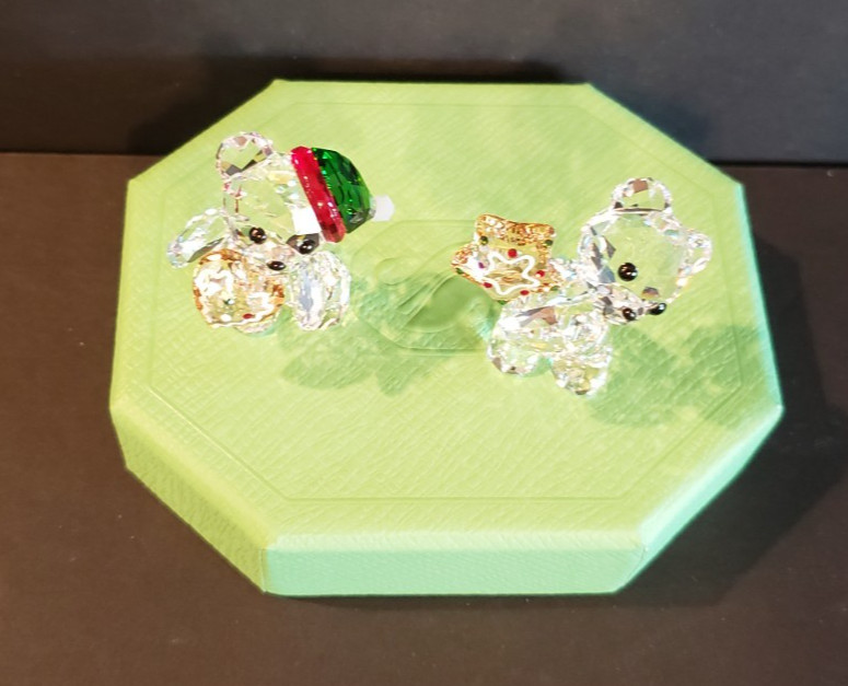 2022 Swarovski Crystal Figurine KRIS BEARS Annual Edition – #5627747 – NIB