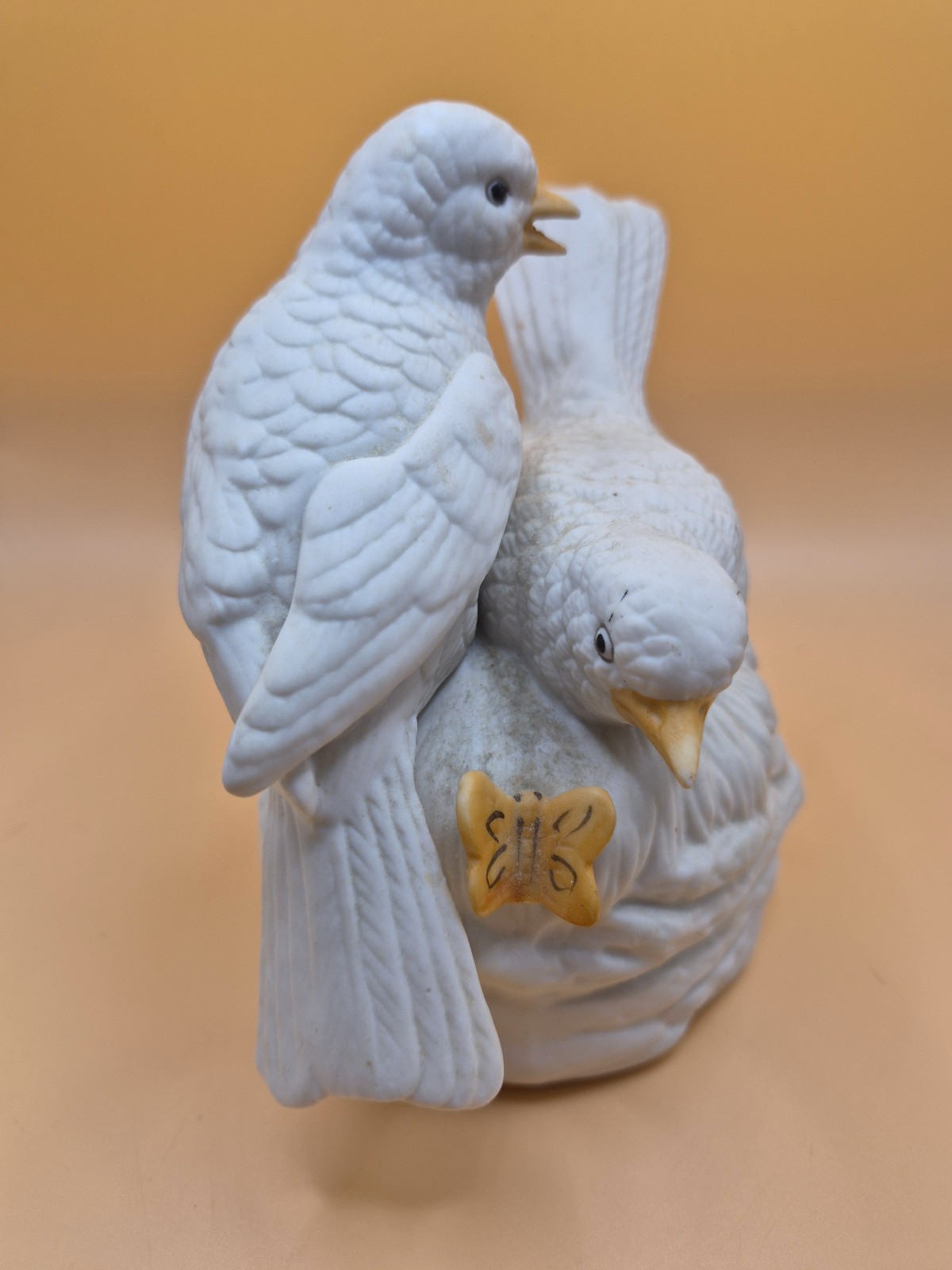 Vintage Flambro Bisque Porcelain Doves Figurine