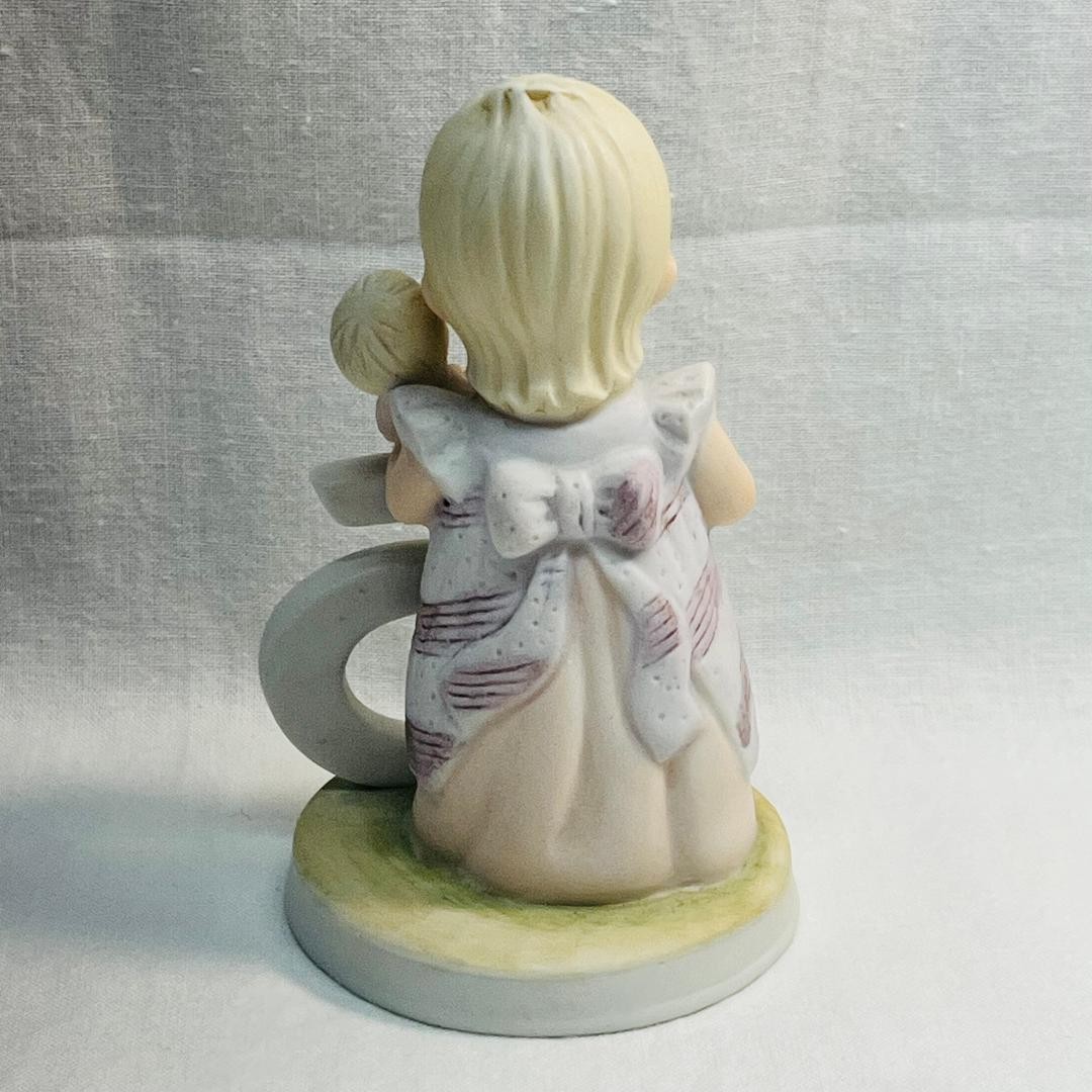 1982 Geo Lefton Christopher Coll 5th Birthday Child Baby Doll 03448E 2.5″Dx3.5″H