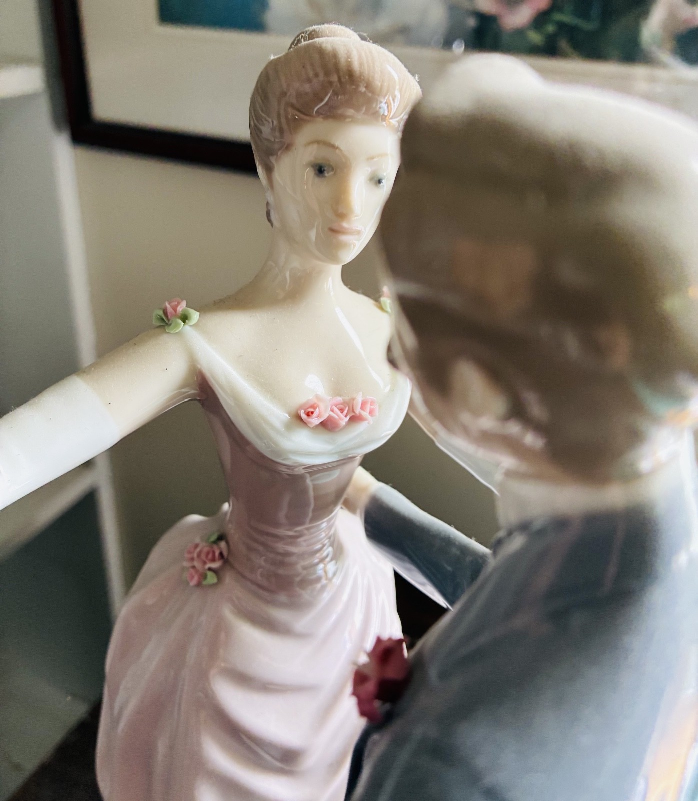 Lladró Figurine #1372 “Anniversary Waltz” – With Box