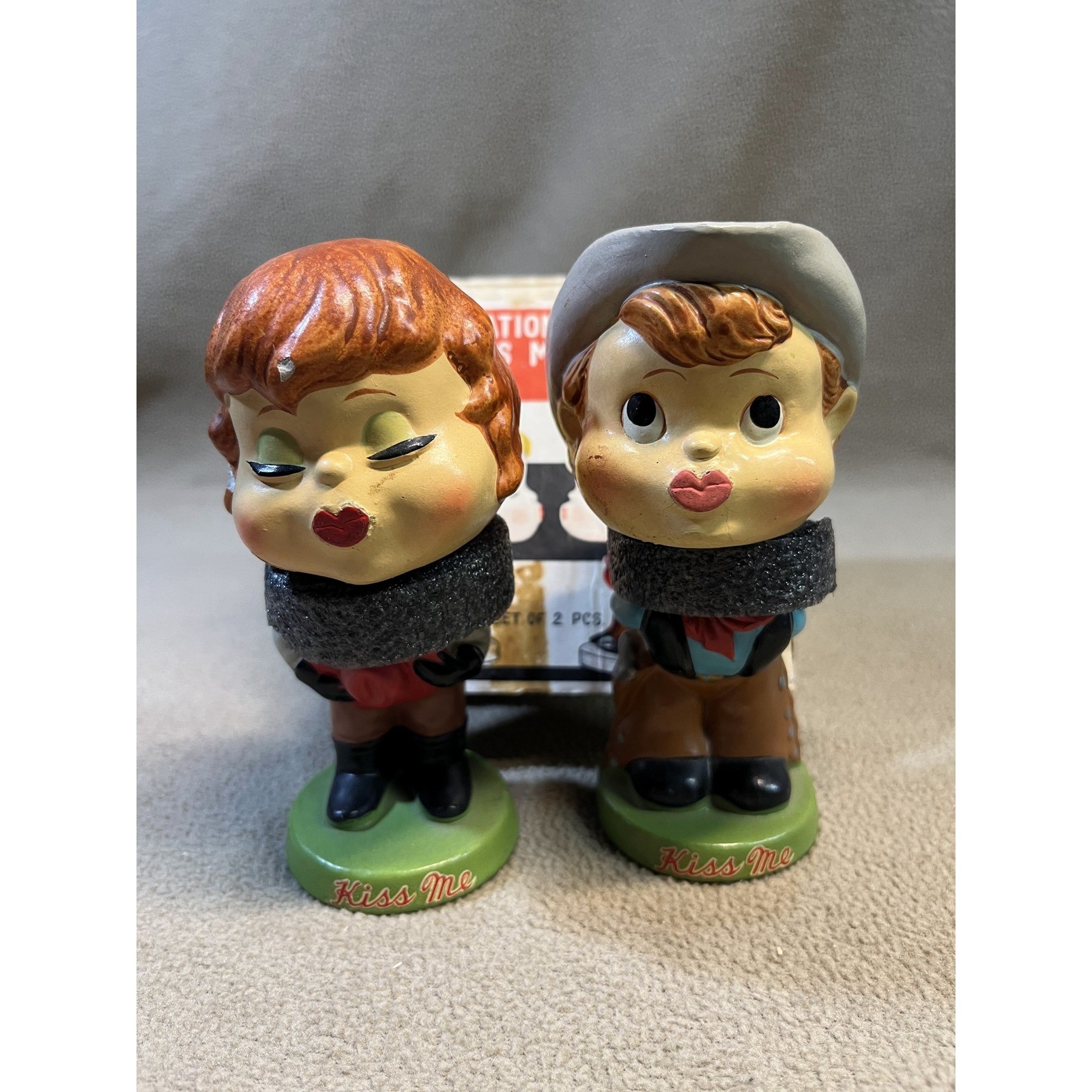 Vintage International Kiss Me Kids Magnetized Bobble Head Couple Boy Girl Set