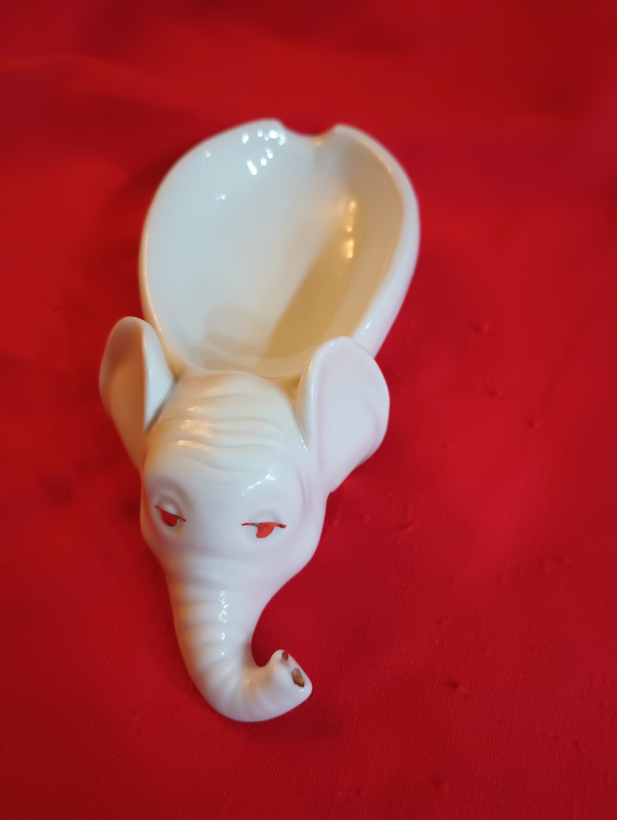 Vintage CAPODIMONTE Elephant – ITALY, Rare Find, Trinket Dish, Mint Condition