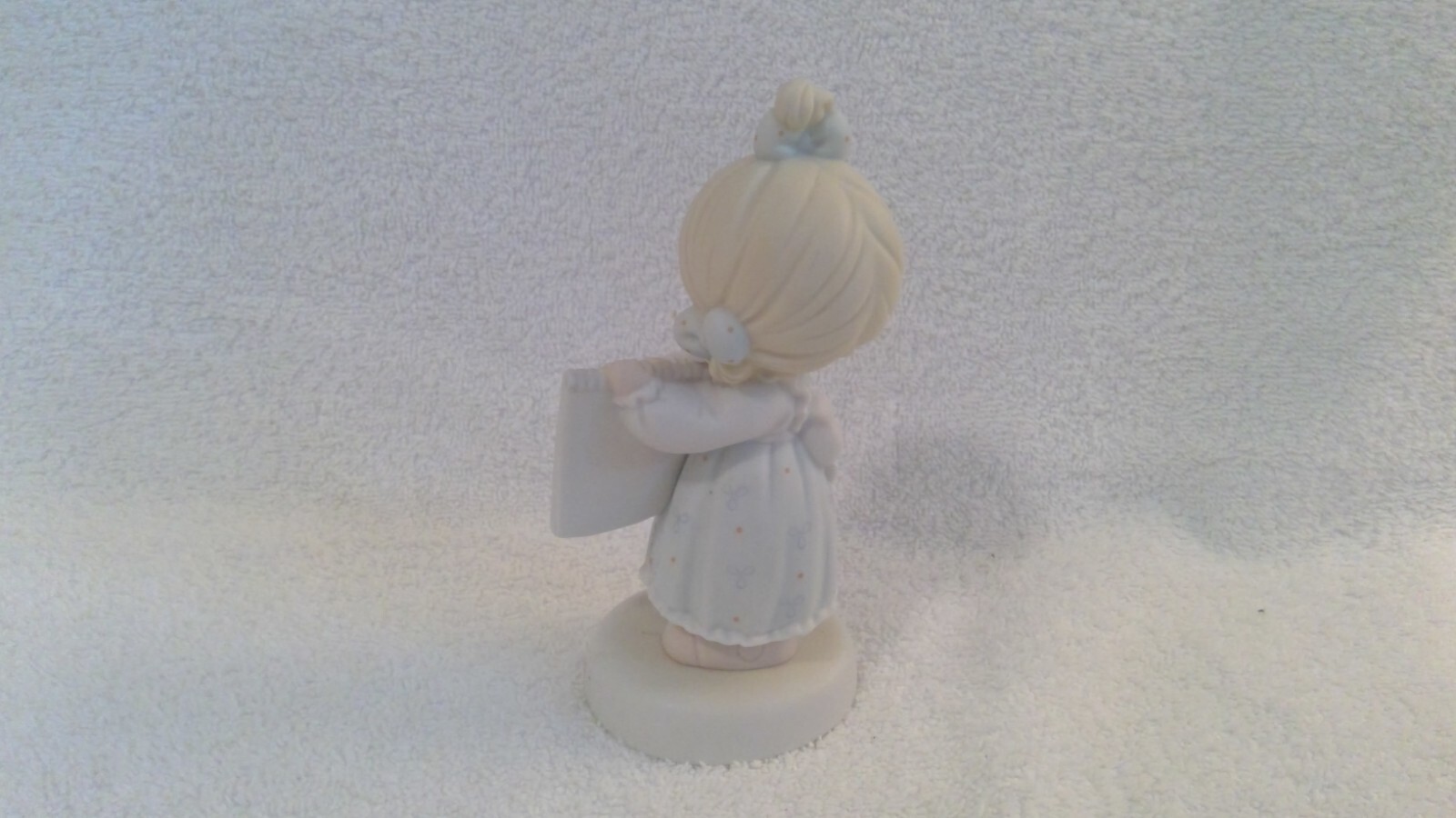 1996 Precious Moments #261130 “Have You Any Room for Jesus” Retired 2001 (Heart)