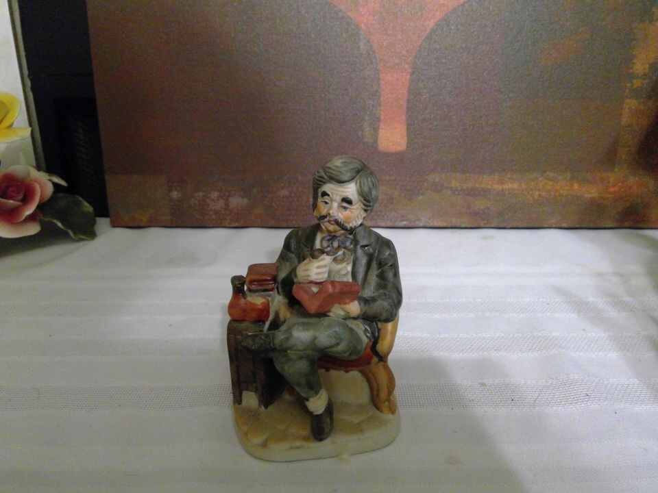 Vintage Norleans Professor Poe Reading – Basque Porcelain (Japan)