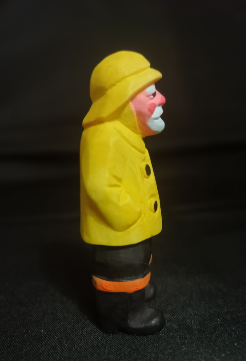 Resin Sailor Statue Yellow Raincoat 2.5″ Carving Figurine Nautical Maritime⚓