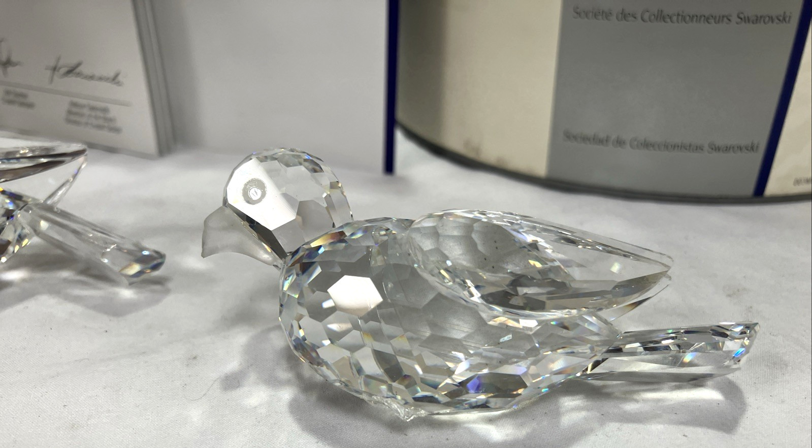 Swarovski Collector’s Society ‘89 Annual Amour Turtle doves w/COA & Box as is