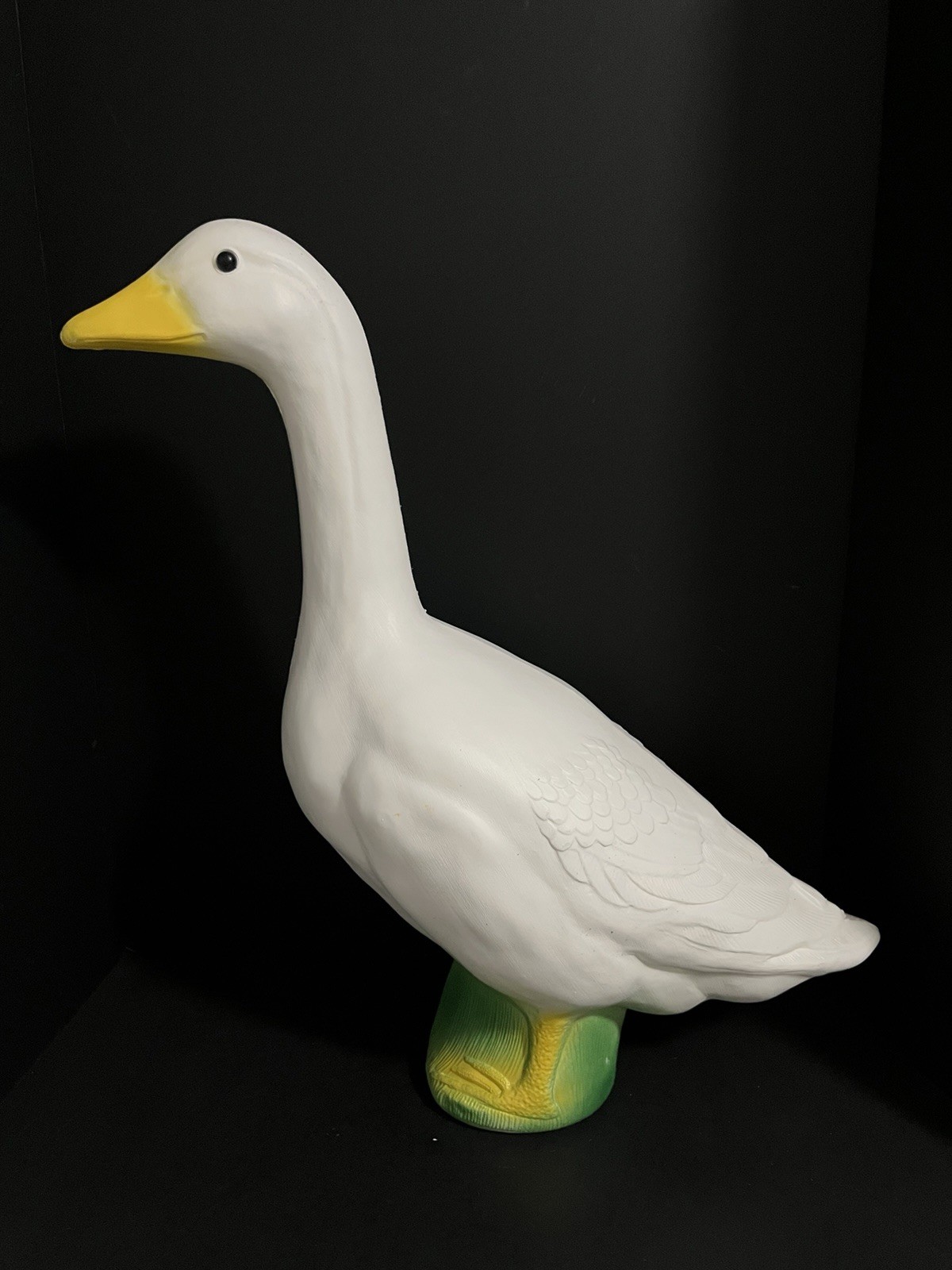Union Products 1987 Large White Goose, Plastic Garden Décor, 23” High