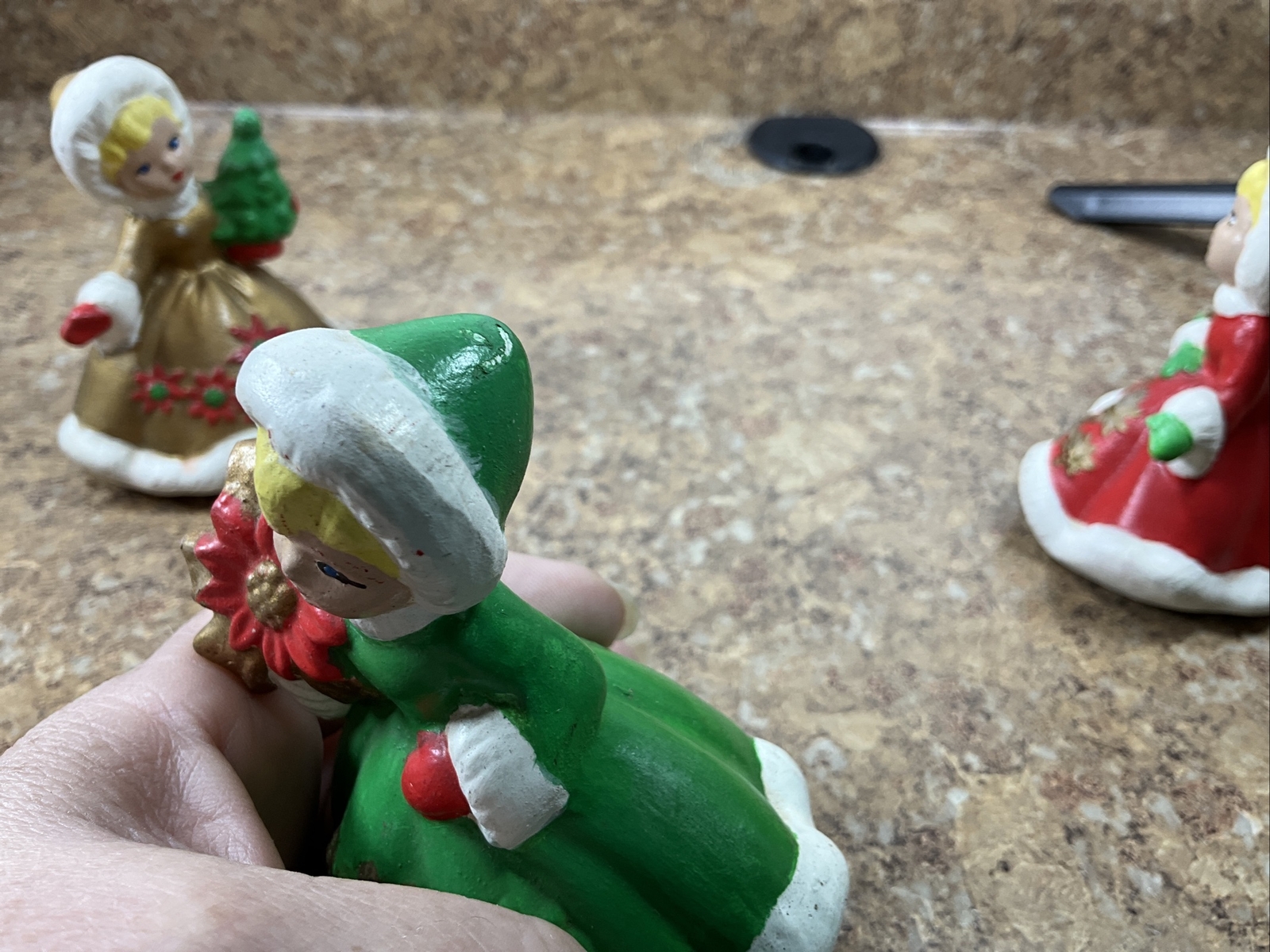 3 1950 Christmas Girl Red Poinsetta Dress Purse Hat Box & Green Gold Approx 3.5