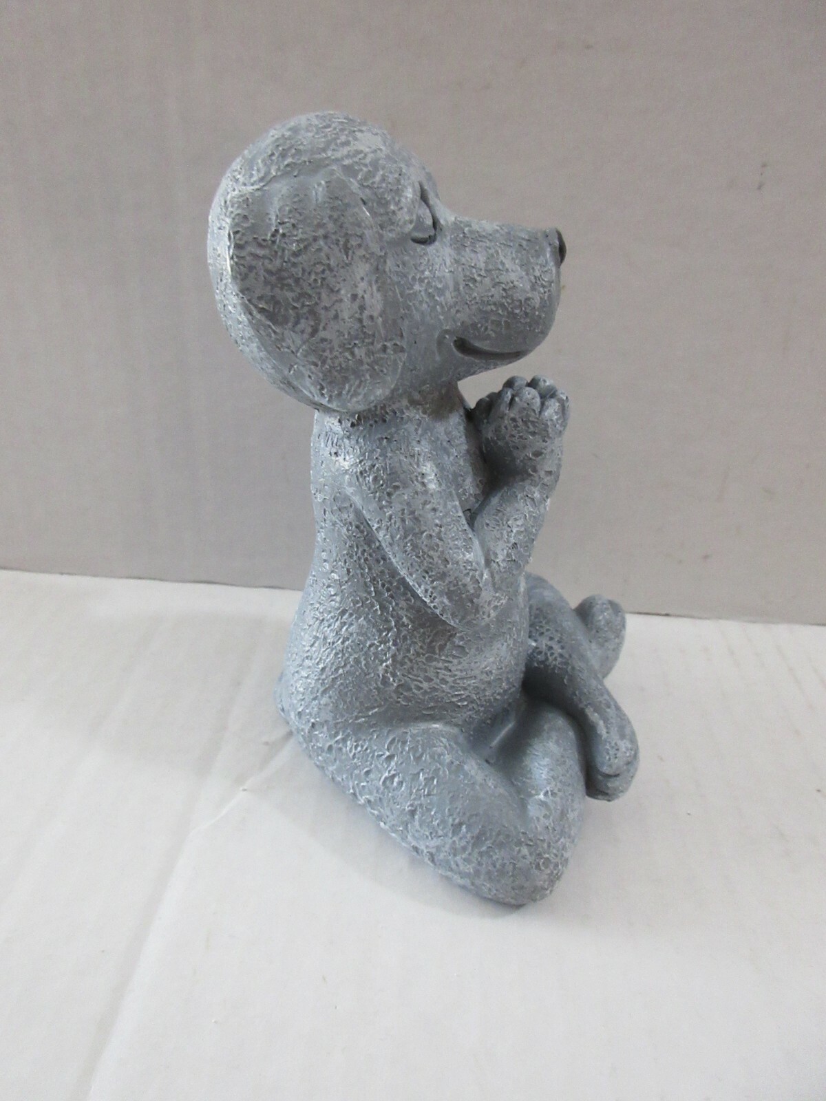 Praying Dog Puppy Figure Figurine Trinket Decor Statue Approx.- 5″ x 3.5″ Gray