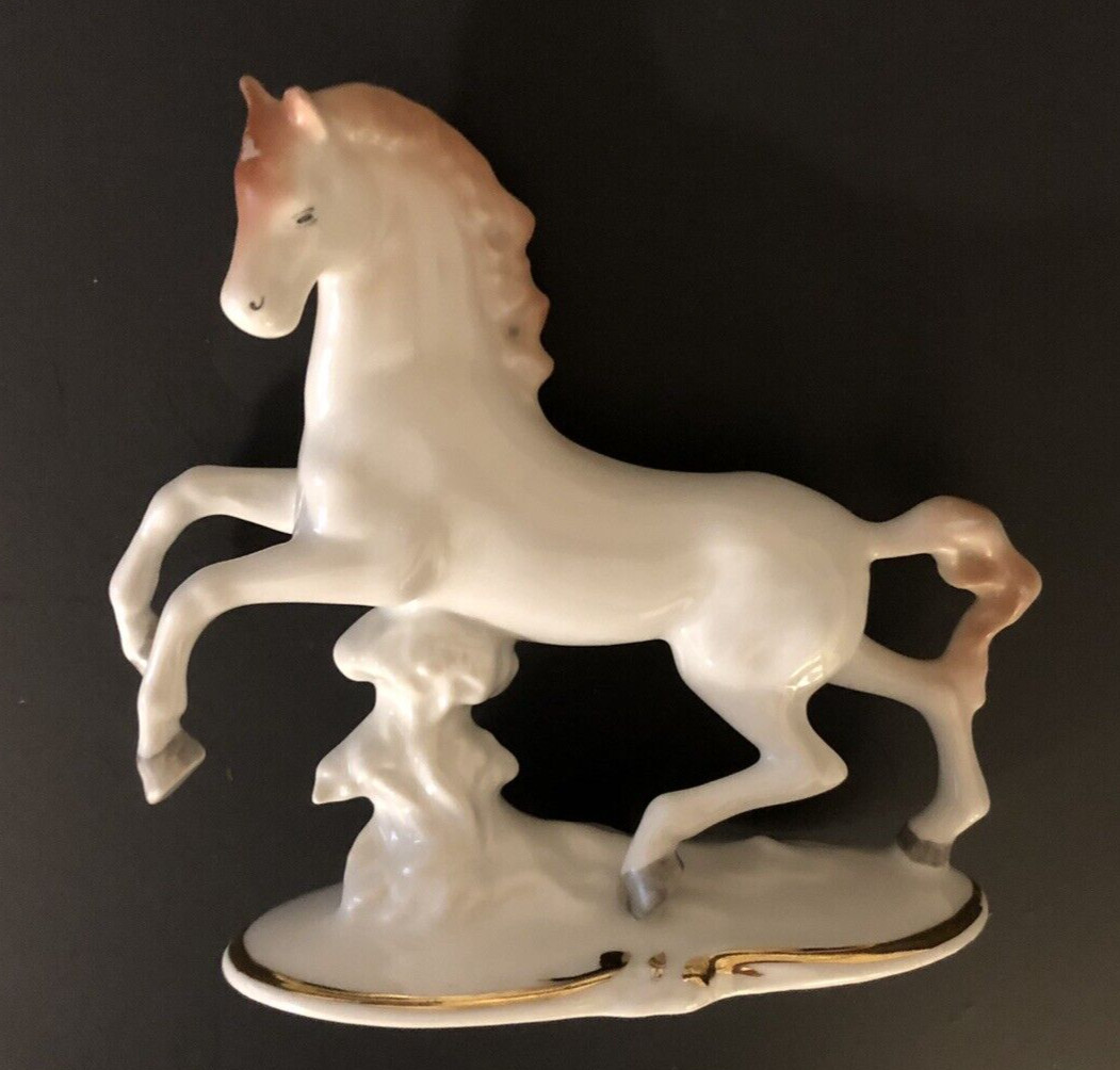 Galloping Young Horse Vintage ARPO ROMANIA Porcelain Figurine Made in Romania 6″