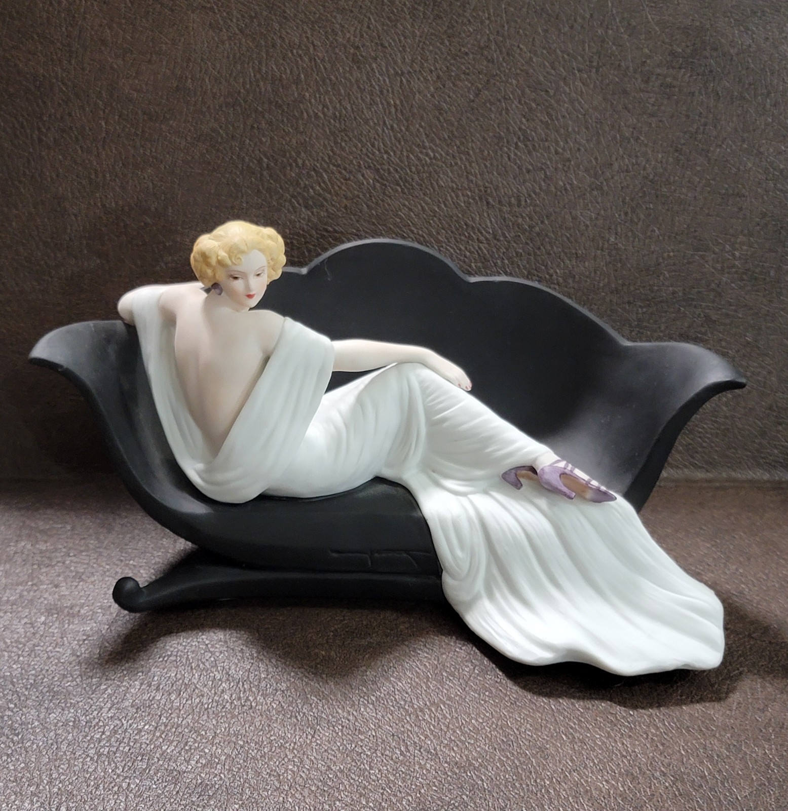 Vintage Louis Icart Porcelain Figurine Le Sofa Art Deco Limited Edition
