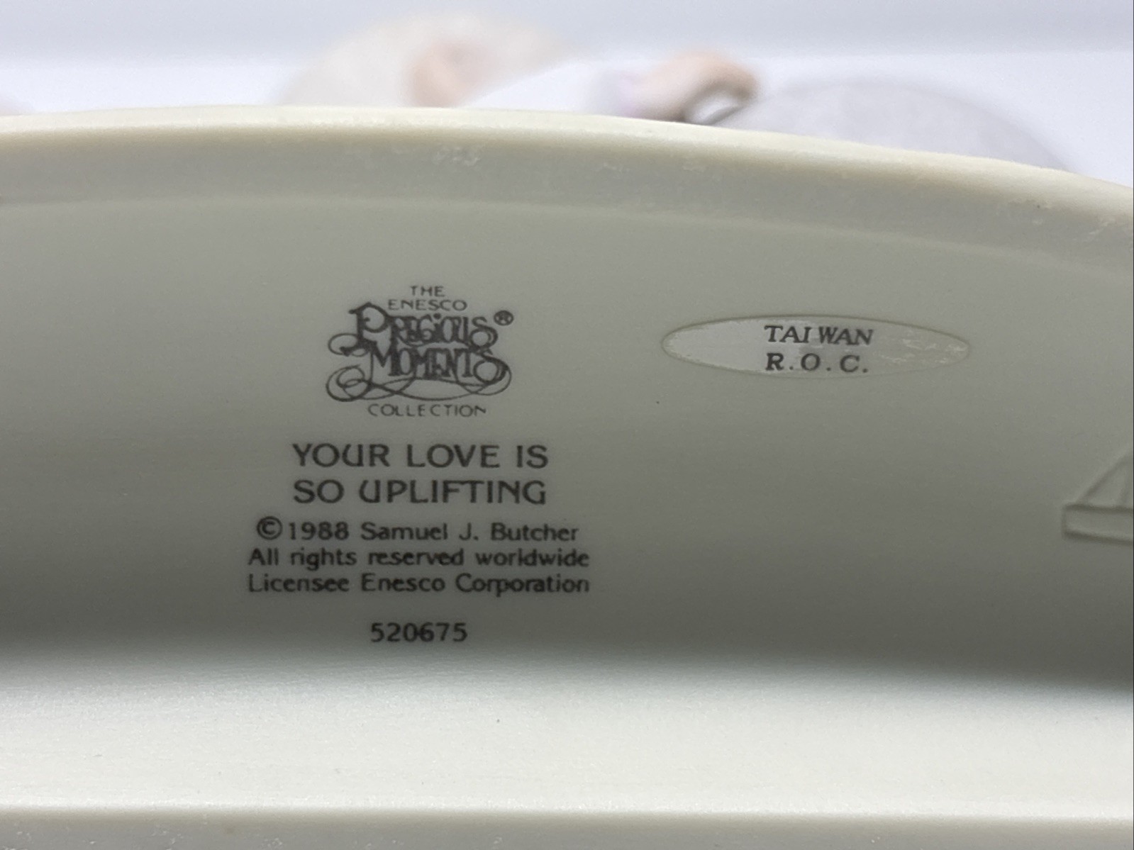 Precious Moments YOUR LOVE IS SO UPLIFTING #520675 retired 1988