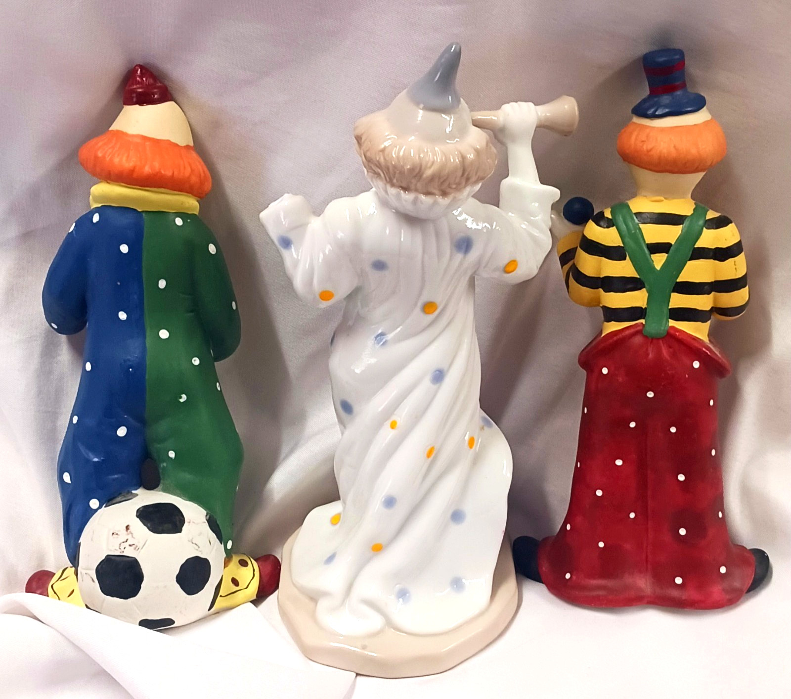 3 CLOWN FIGURINES PORCELAIN COLORFUL CIRCUS DECOR 8″ – 8.5″ VINTAGE Read