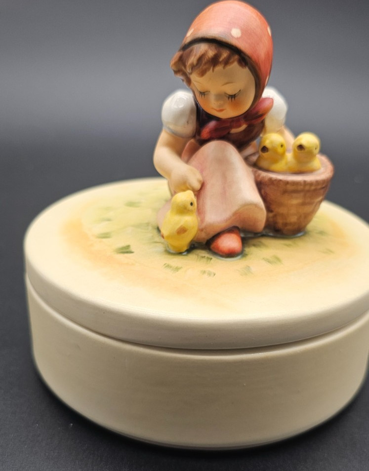 Vintage Hummel GOEBEL Chick Girl Trinket storage Box 5 1/4” Wide X 5 1/2” Tall