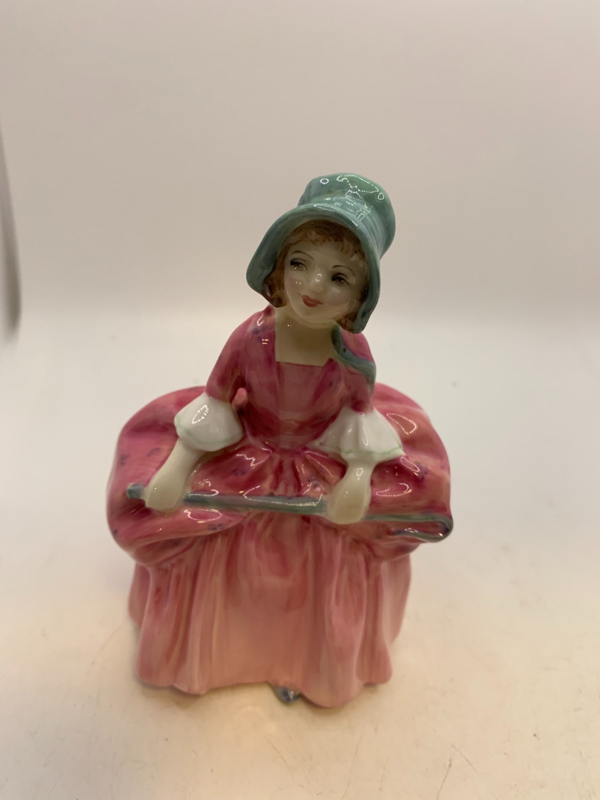 Royal Doulton England “Bo-Peep” Figurine HN 1811 – c. 1937 By Leslie Harradine