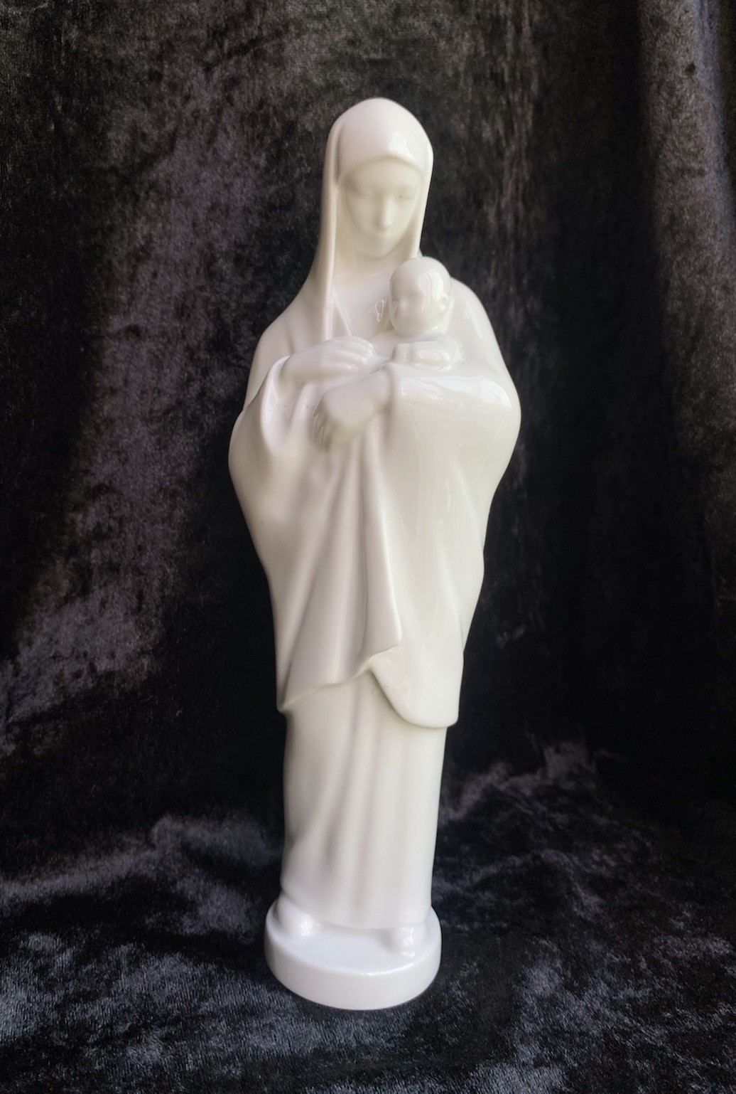 Bing Grondahl Madonna and Child Figurine #2332 B&G Denmark Virgin Mary Porcelain
